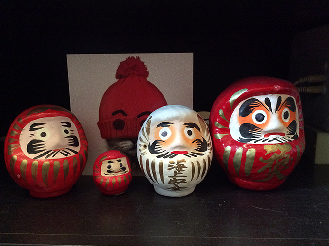 Daruma (Bodhidharma) spot the interloper.
